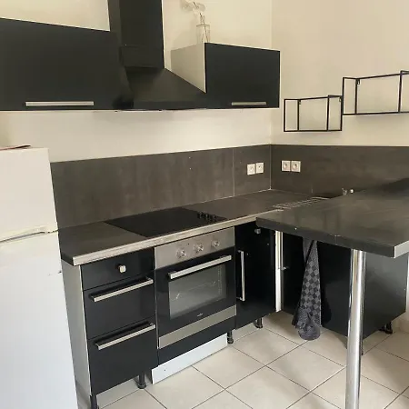 Apartment Rez De Jardin Cote Mer Frejus